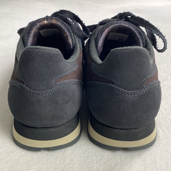 Reebok x Harry Potter 2023 Collection The Deathly Hallows Classic Leather Shoes - Picture 5 of 16